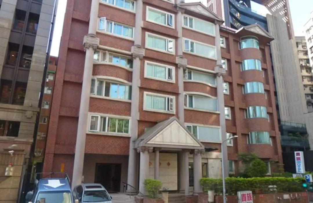 Noble Hotel-1